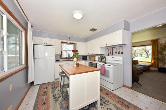 3200 Birchwood AVENUE, Milwaukee, WI 53221