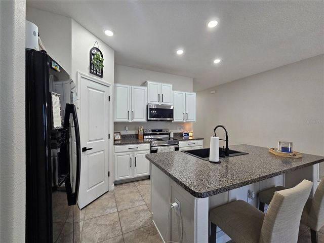 10005 ROSE PETAL PLACE, Riverview, FL 33578