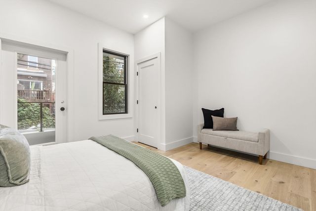 47 Condor 203, Boston, MA 02128