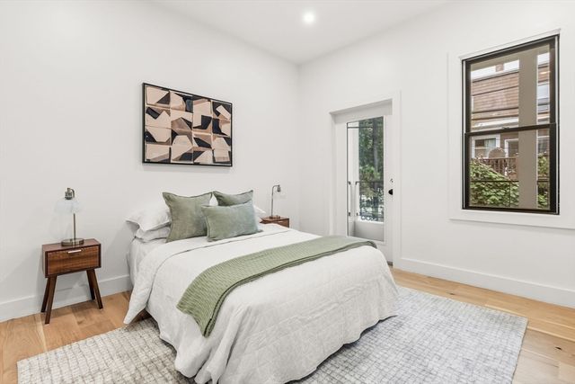 47 Condor 203, Boston, MA 02128