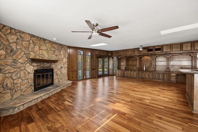 10310 Mayfield Road, Houston, TX 77043
