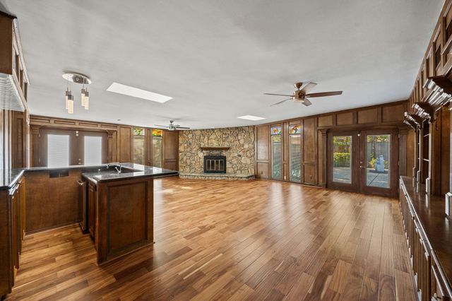 10310 Mayfield Road, Houston, TX 77043