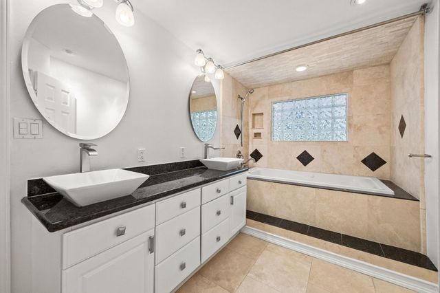 10310 Mayfield Road, Houston, TX 77043