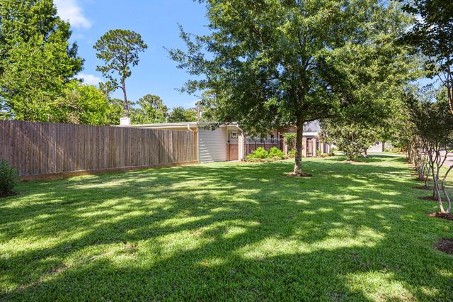 10310 Mayfield Road, Houston, TX 77043