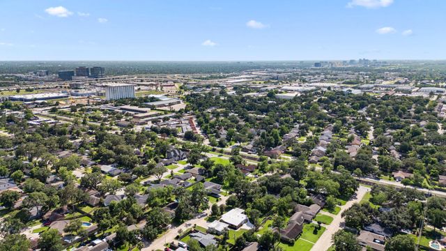 10310 Mayfield Road, Houston, TX 77043
