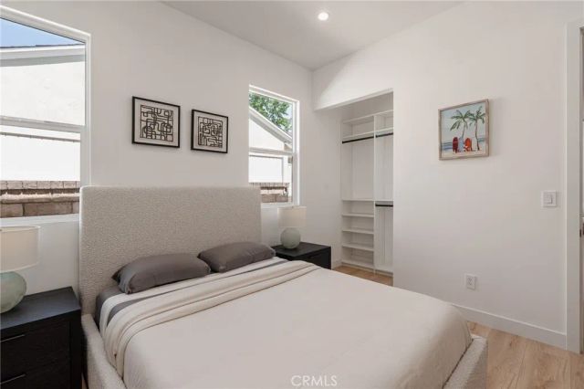 5817 Cantaloupe Avenue, Valley Glen, CA 91401