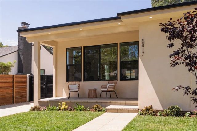 5817 Cantaloupe Avenue, Valley Glen, CA 91401