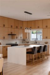 5817 Cantaloupe Avenue, Valley Glen, CA 91401