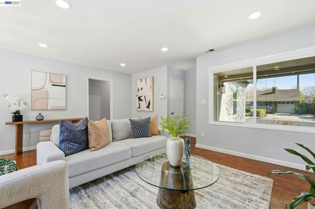 15965 Via Granada, San Lorenzo, CA 94580