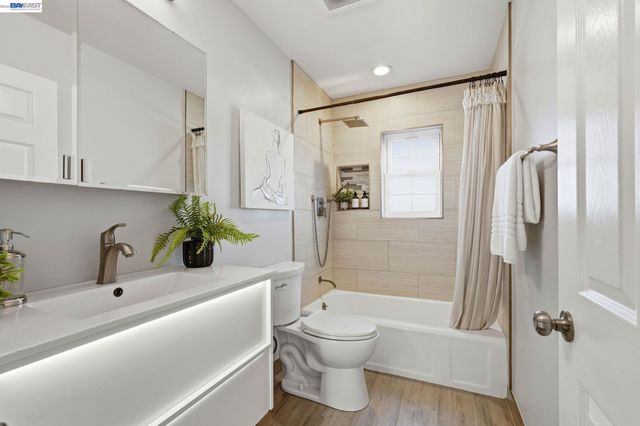 15965 Via Granada, San Lorenzo, CA 94580