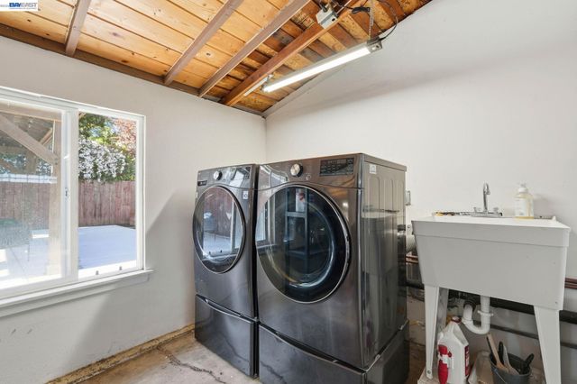 15965 Via Granada, San Lorenzo, CA 94580