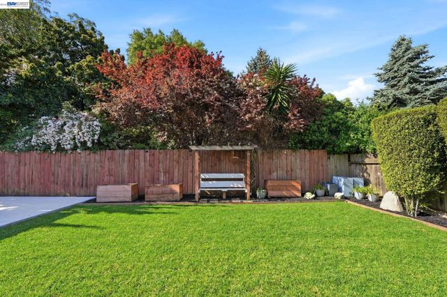 15965 Via Granada, San Lorenzo, CA 94580