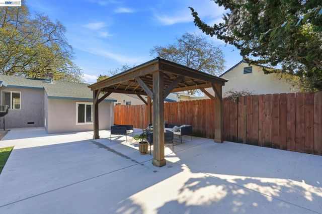 15965 Via Granada, San Lorenzo, CA 94580