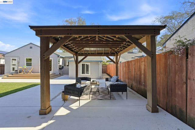 15965 Via Granada, San Lorenzo, CA 94580