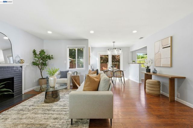 15965 Via Granada, San Lorenzo, CA 94580