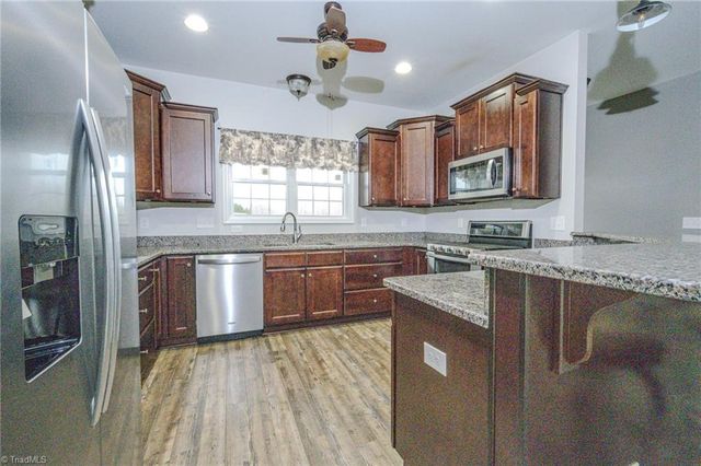 6880 Big Tree Lane, Liberty, NC 27298