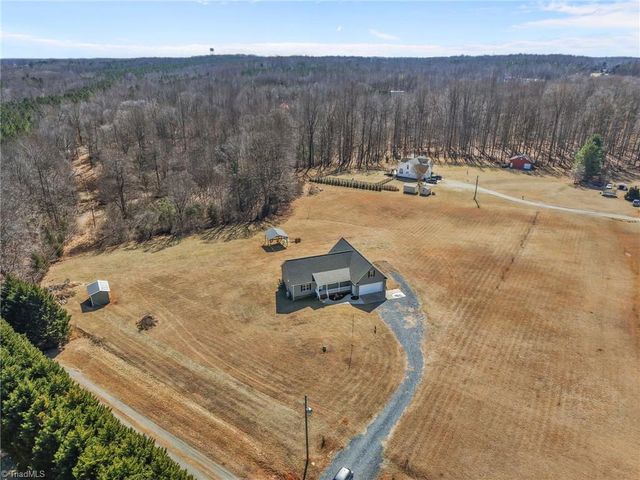 6880 Big Tree Lane, Liberty, NC 27298
