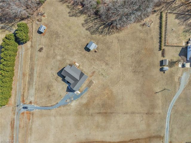 6880 Big Tree Lane, Liberty, NC 27298