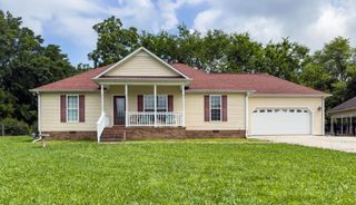 202 Chesapeake Dr, Tullahoma, TN 37388
