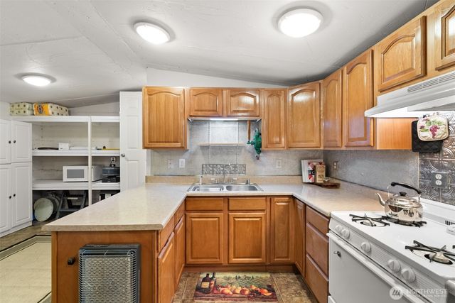 37413 34th Avenue S, Roy, WA 98580