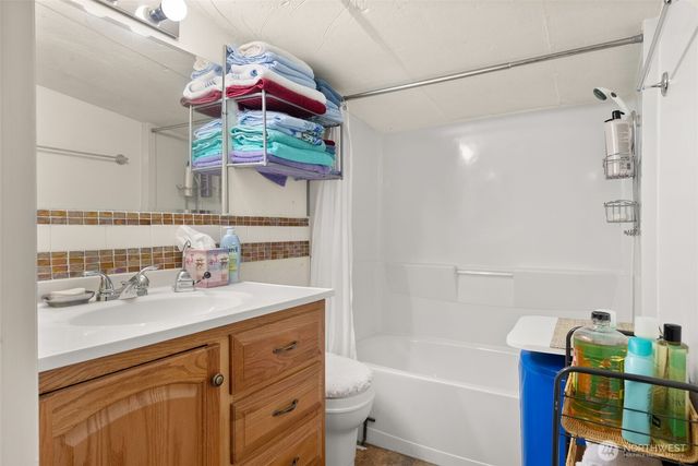 37413 34th Avenue S, Roy, WA 98580