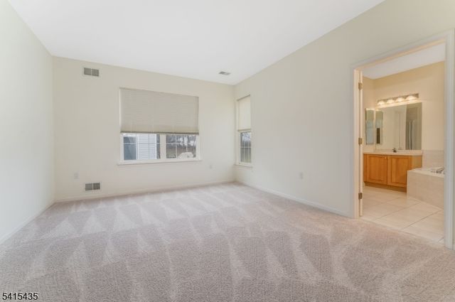 2 Homestead Ct, White Twp., NJ 07823