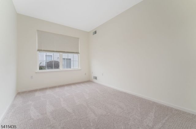 2 Homestead Ct, White Twp., NJ 07823