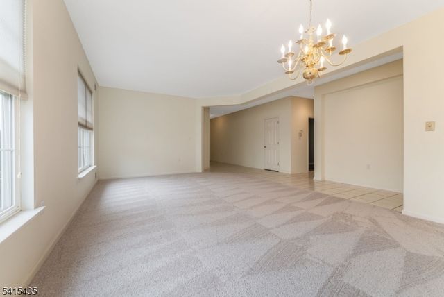 2 Homestead Ct, White Twp., NJ 07823