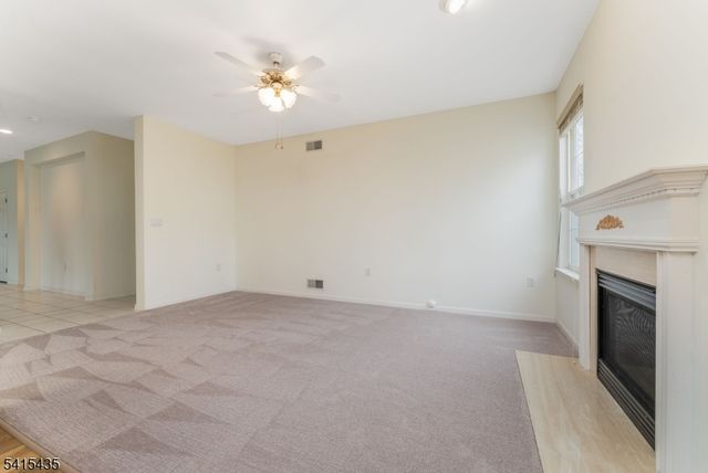 2 Homestead Ct, White Twp., NJ 07823