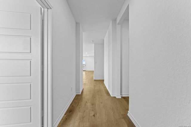 1512 Whistlers Way, Marion, TX 78124