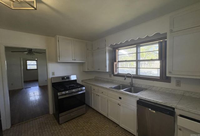 104 W Searcy, Kensett, AR 72560