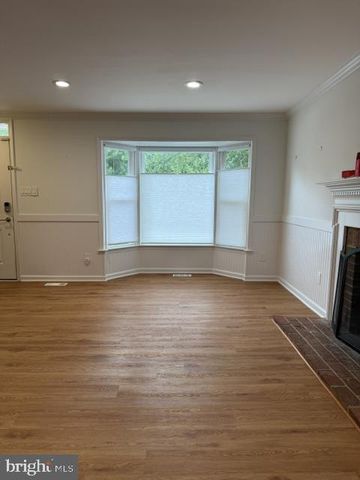 5859 WESTWATER CT, Centreville, VA 20121