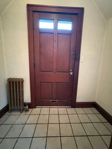 23 Keefe Avenue, Holyoke, MA 01040