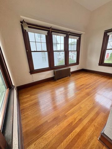 23 Keefe Avenue, Holyoke, MA 01040