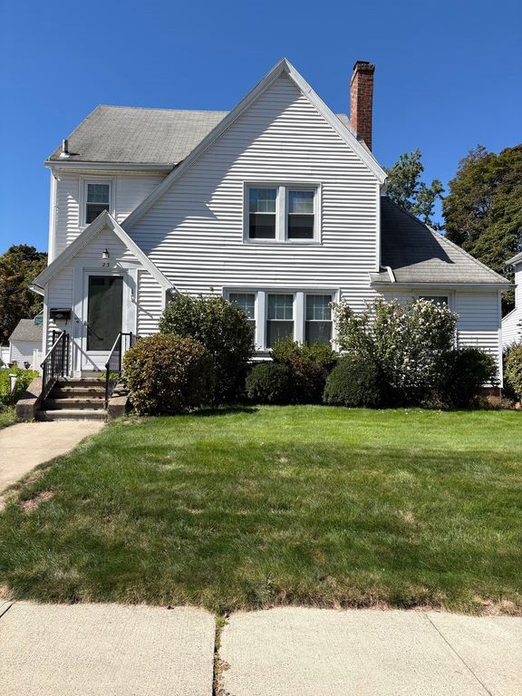 23 Keefe Avenue, Holyoke, MA 01040