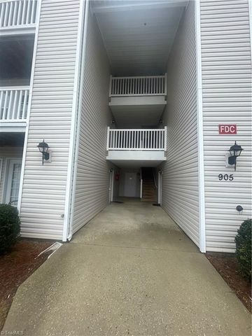 905 Hanahan Court 2A, Greensboro, NC 27409
