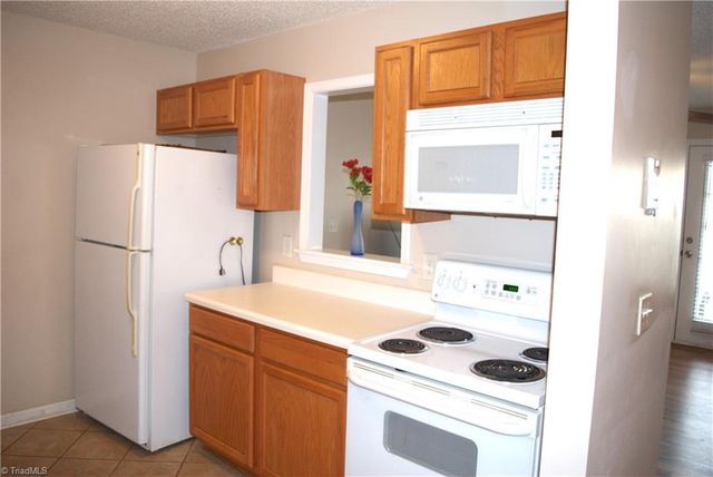 905 Hanahan Court 2A, Greensboro, NC 27409