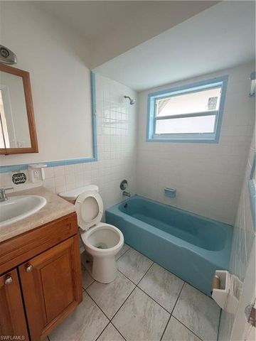 1742 Maple DR, Fort Myers, FL 33907