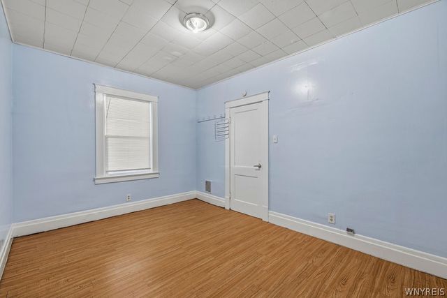 2233 Welch Avenue, Niagara Falls, NY 14303