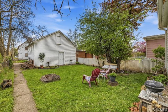2233 Welch Avenue, Niagara Falls, NY 14303