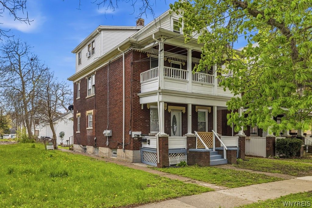 2233 Welch Avenue, Niagara Falls, NY 14303