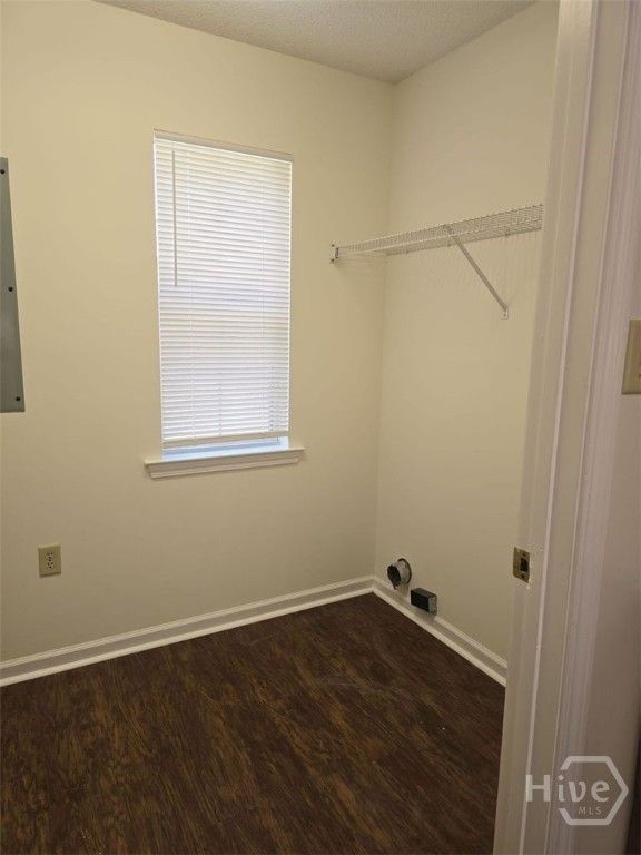 Image 10 of property listing at 9810 Whitfield Avenue A, Savannah, GA 31406