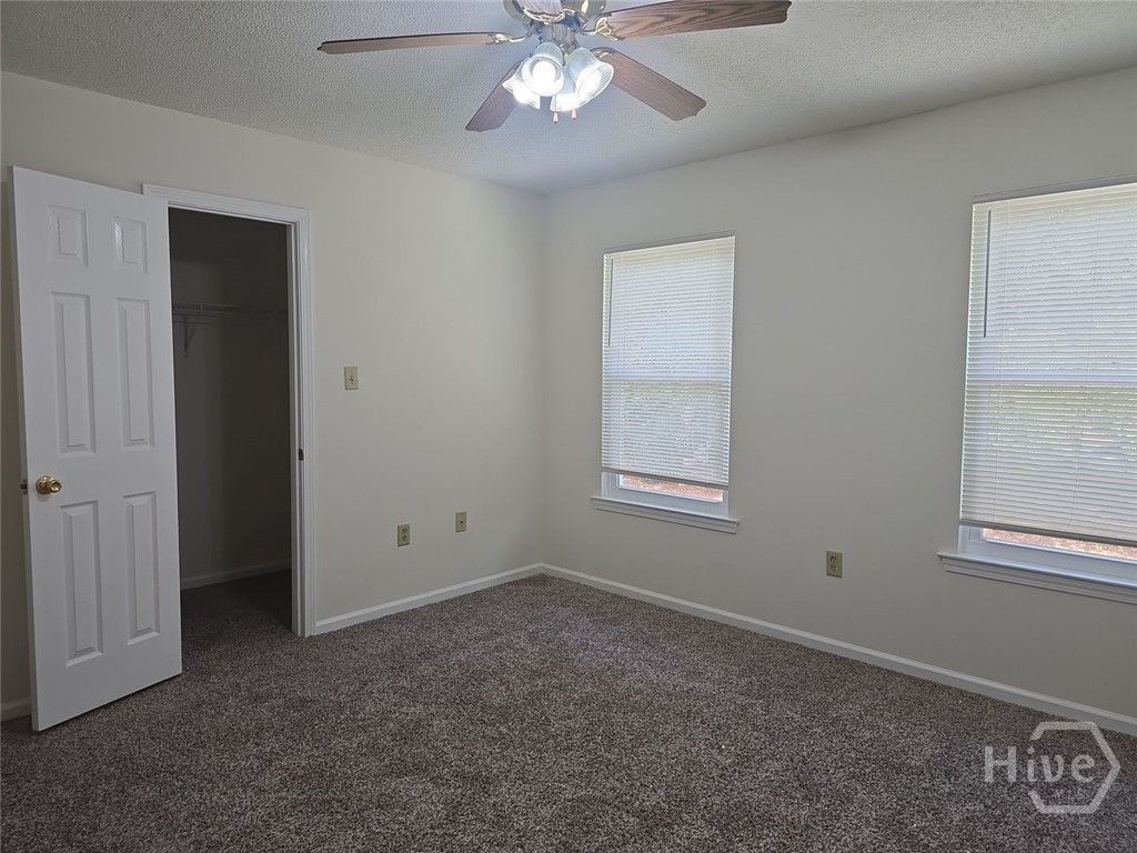 Image 12 of property listing at 9810 Whitfield Avenue A, Savannah, GA 31406