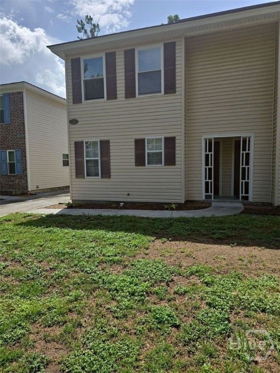 Image 13 of property listing at 9810 Whitfield Avenue A, Savannah, GA 31406