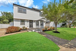225 Seaford Avenue, Massapequa, NY 11758