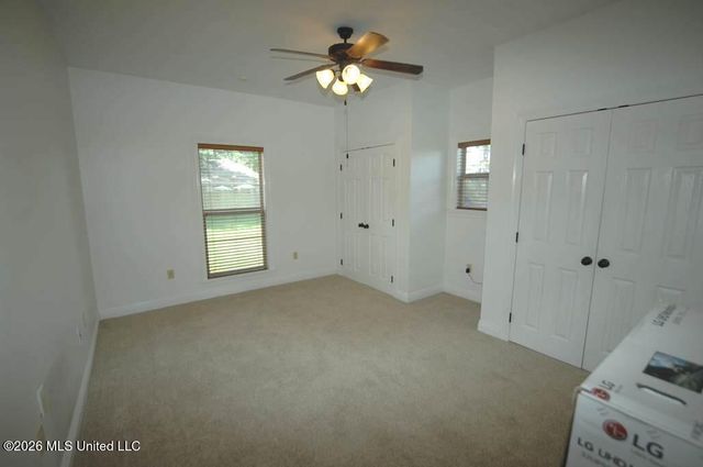 1 Pine Meadow Loop, Hattiesburg, MS 39402