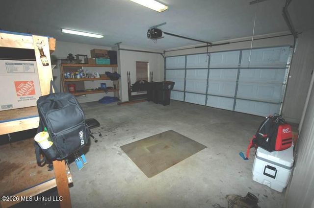 1 Pine Meadow Loop, Hattiesburg, MS 39402