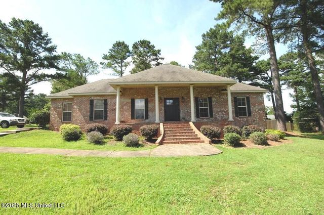 1 Pine Meadow Loop, Hattiesburg, MS 39402