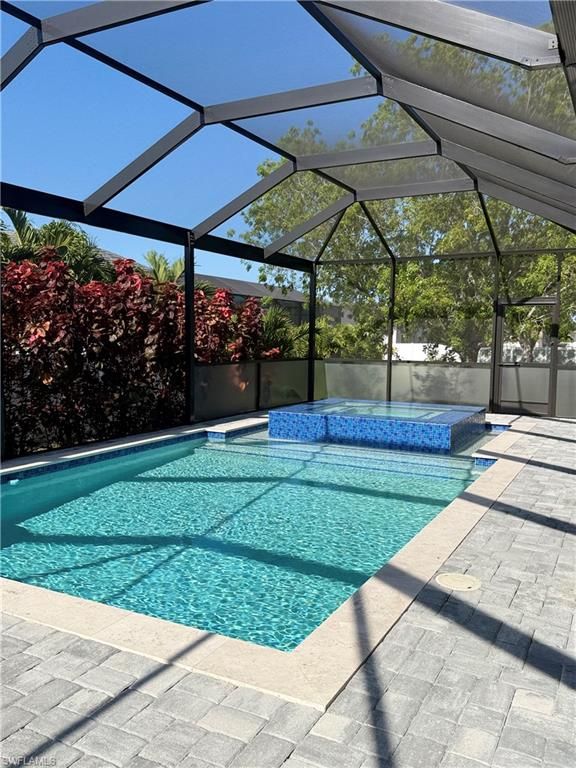 Image 5 of property listing at 3724 SW 3rd ST, Cape Coral, FL 33991