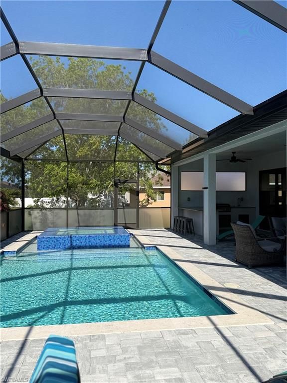 Image 6 of property listing at 3724 SW 3rd ST, Cape Coral, FL 33991